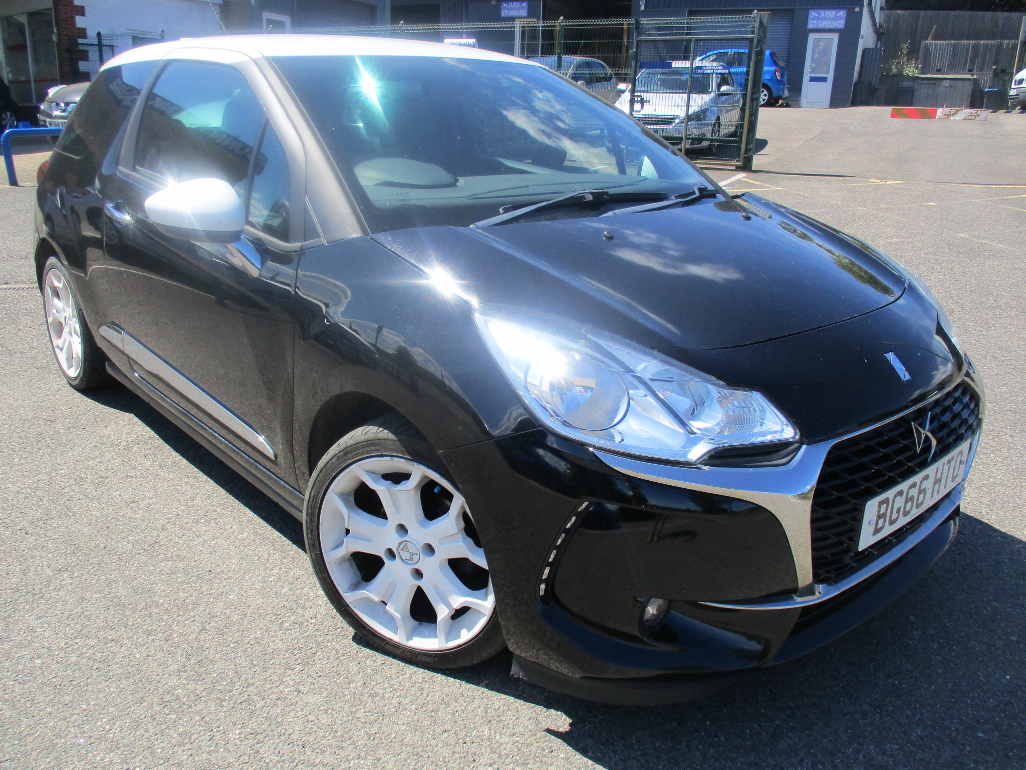 DS DS 3 1.6 HDI ELEGANCE (TURBO DIESEL) EURO 6 2016